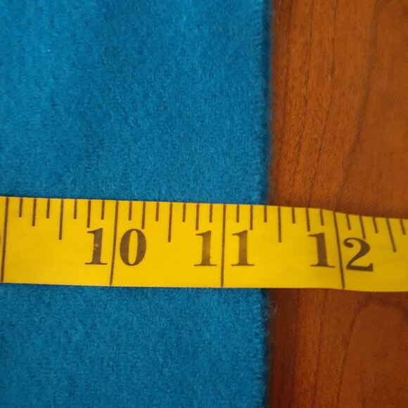 Lambswool Scarf - Picture 6 of 8